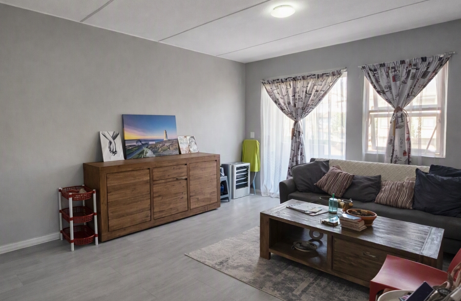 2 Bedroom Property for Sale in Parklands Western Cape